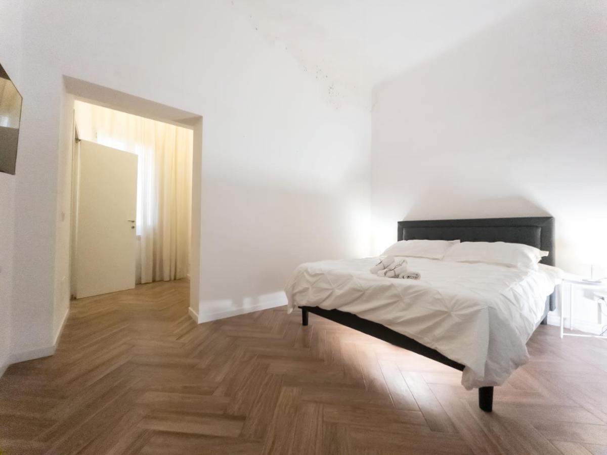 Luxury Bnb Pisacane Apartment บารี ภายนอก รูปภาพ