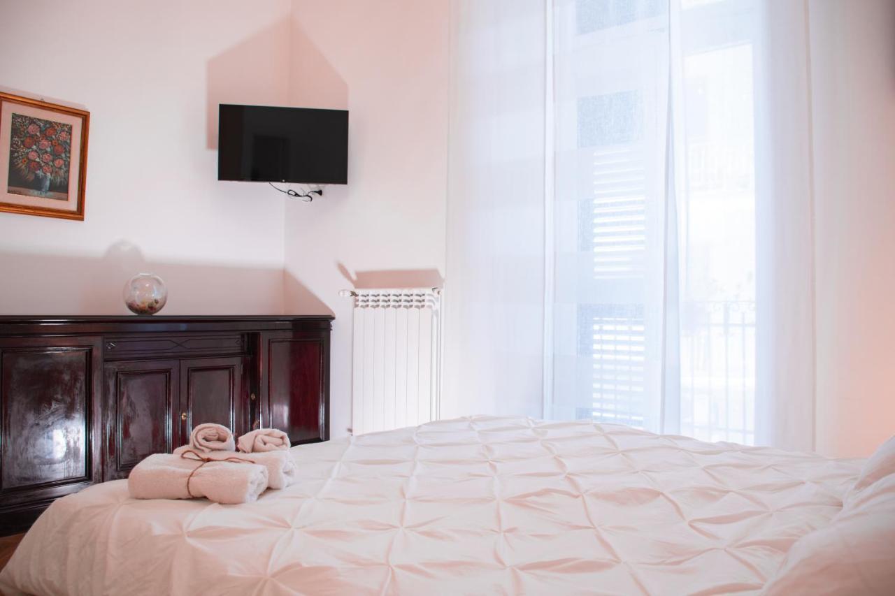 Luxury Bnb Pisacane Apartment บารี ภายนอก รูปภาพ