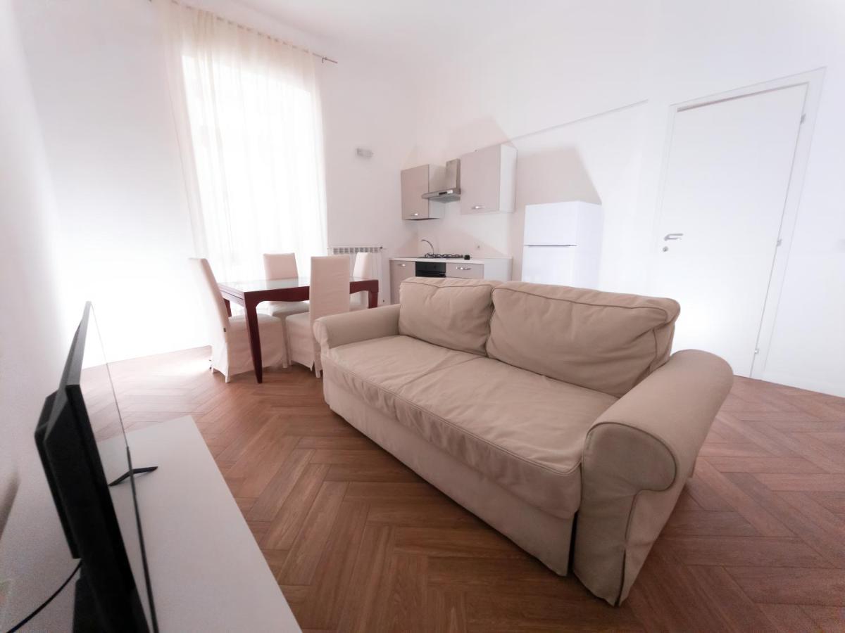 Luxury Bnb Pisacane Apartment บารี ภายนอก รูปภาพ